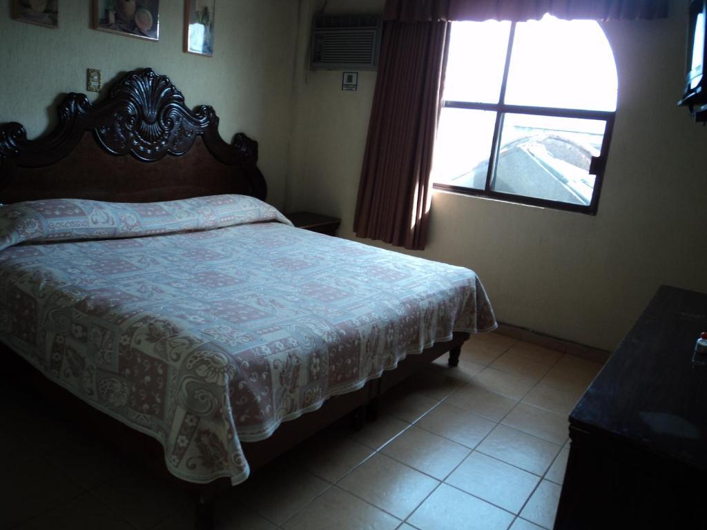 Hotel Mario'S Inn Ramos Arizpe Exterior foto